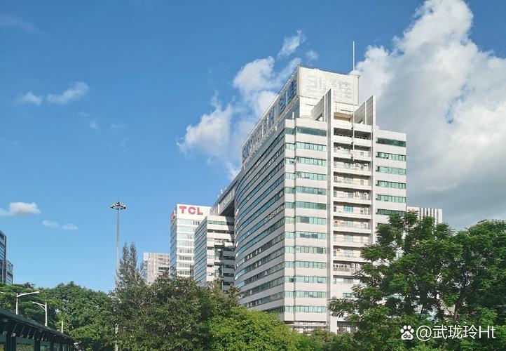 破仓库里的通讯梦 三个人的狂野冒险